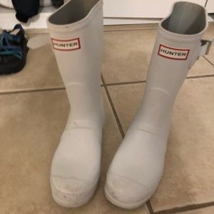 Hunters rain boots